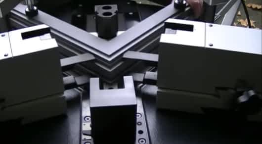 cnc-corner-cleaaning-machine-aluminium-door-window-making-machine
