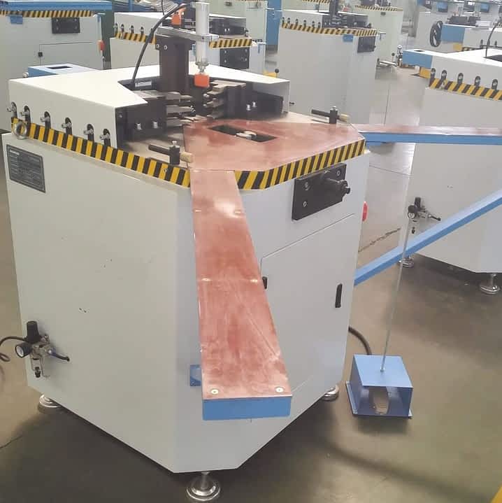 Corner Crimping Machine